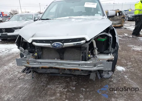 2017 Subaru Forester 2.5I Premium z USA, uszkodzony, nr VIN JF2SJAEC0HH805784